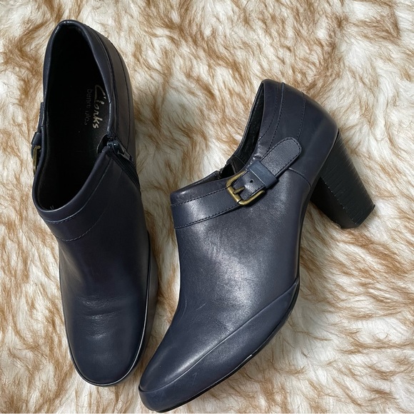 Clarks leather shootie - Picture 5 of 9